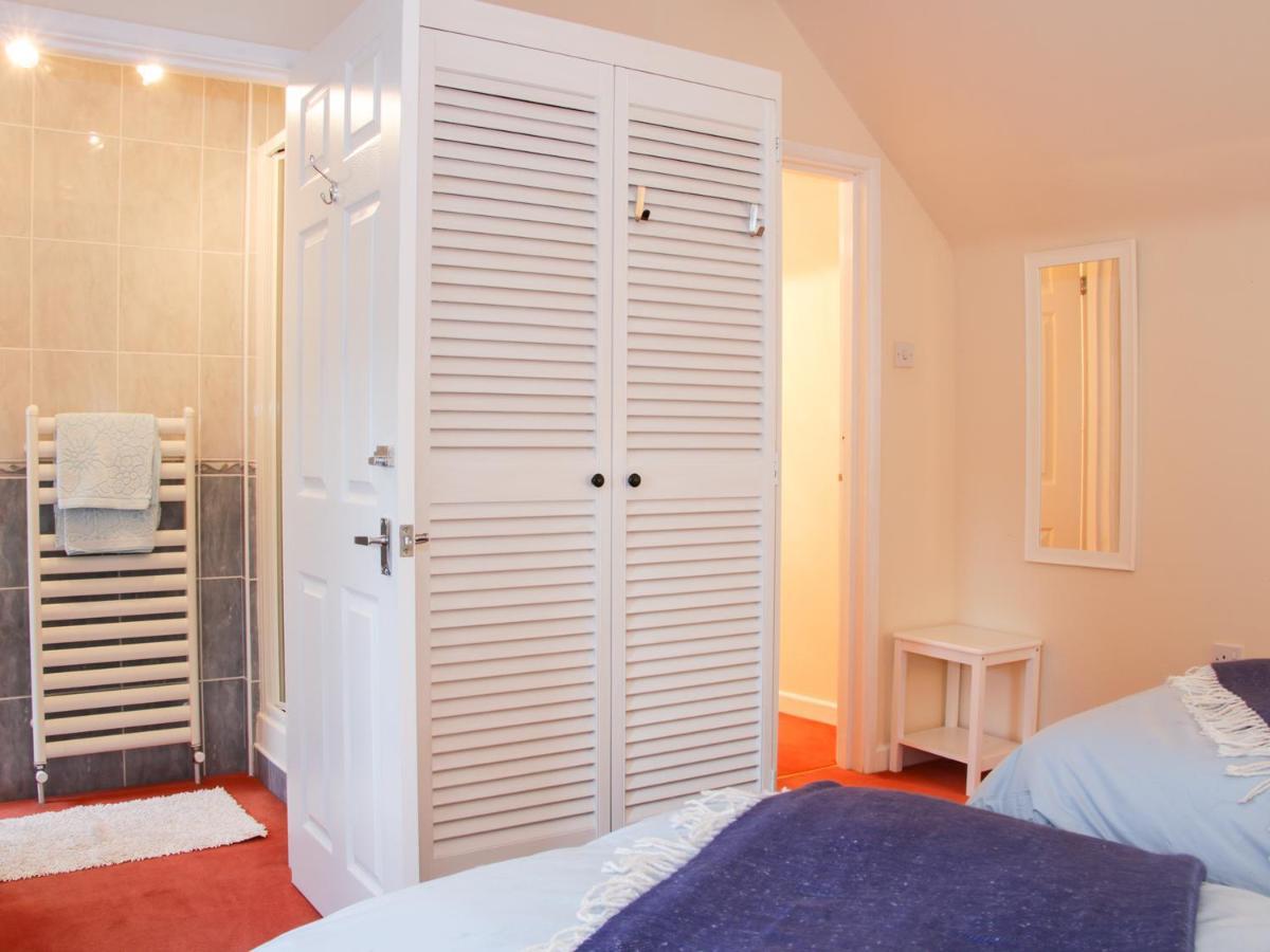 Cream Door Cottage คิดเดอร์มินสเตอร์ ภายนอก รูปภาพ